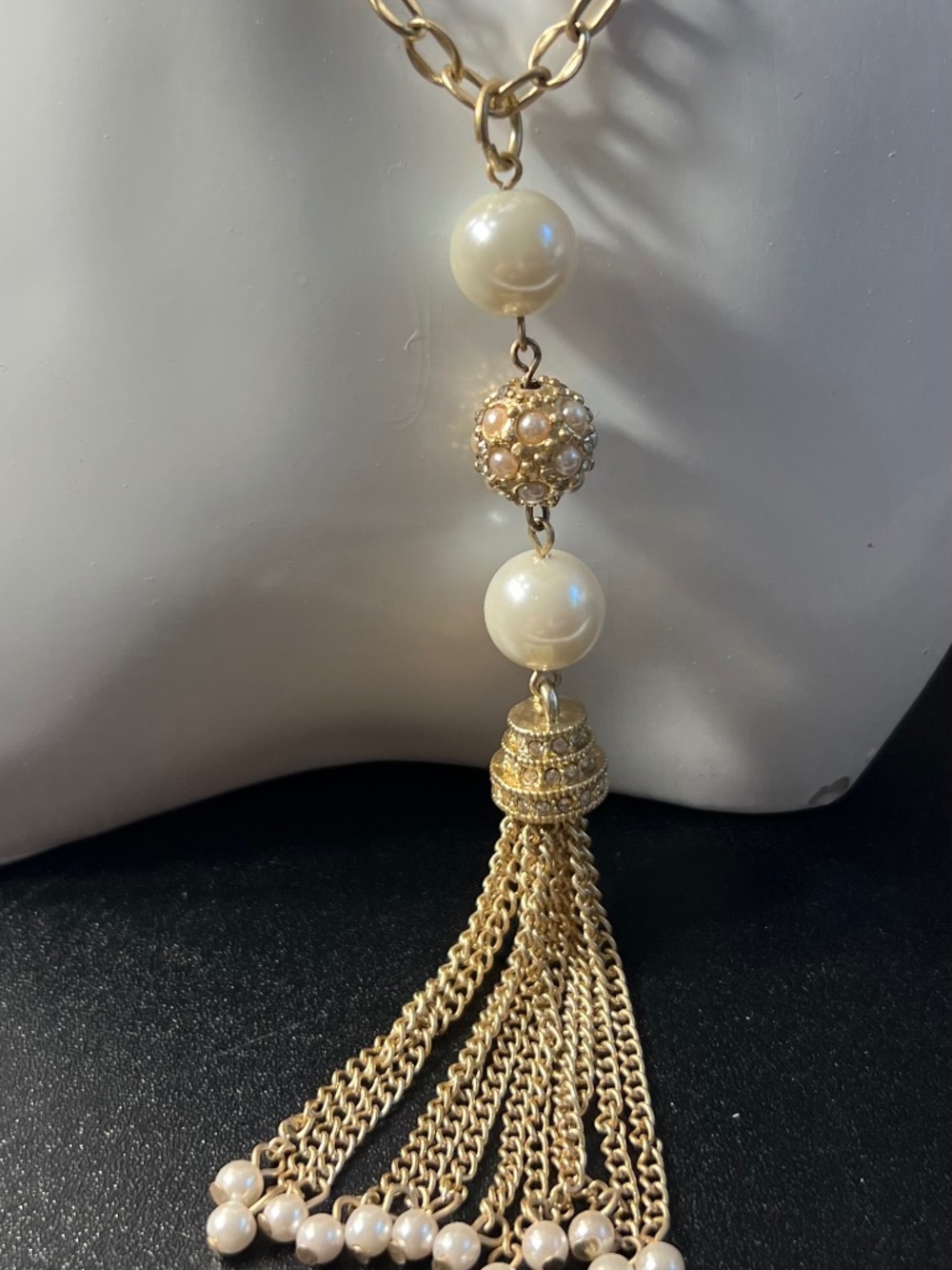 Lia Sophia "Joyous" Gold Tone Crystal Faux Glass Pearl Resin Long Necklace EUC